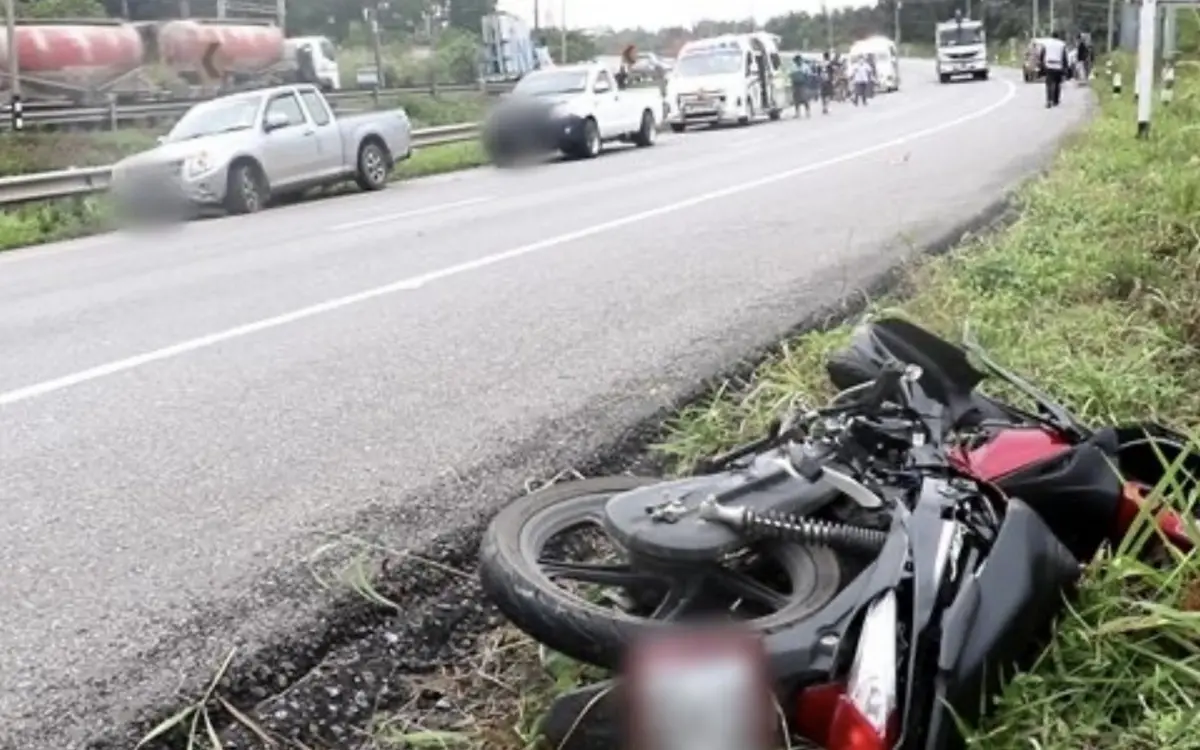 Tragischer motorradunfall in chumphon junge verkaeuferin verliert ihr leben auf weg zum neujahrsfest 03aaa81c