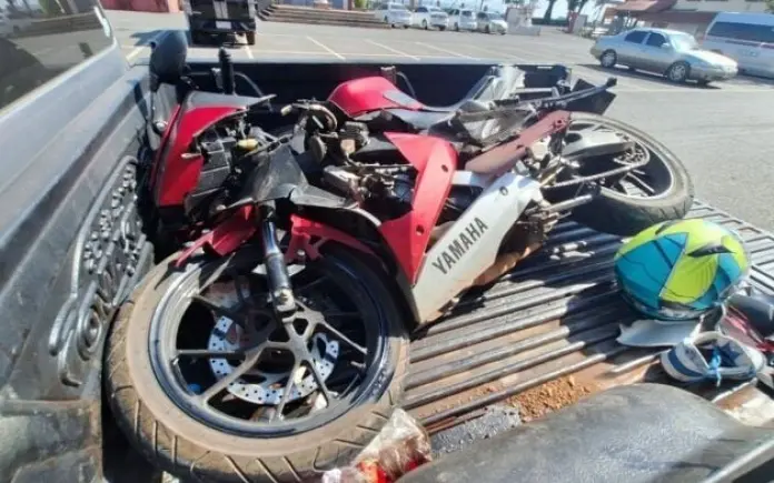 Unfassbarer motorradunfall in nakhon phanom alleinerziehende mutter auf weg zu krankem kind im fcb9c842
