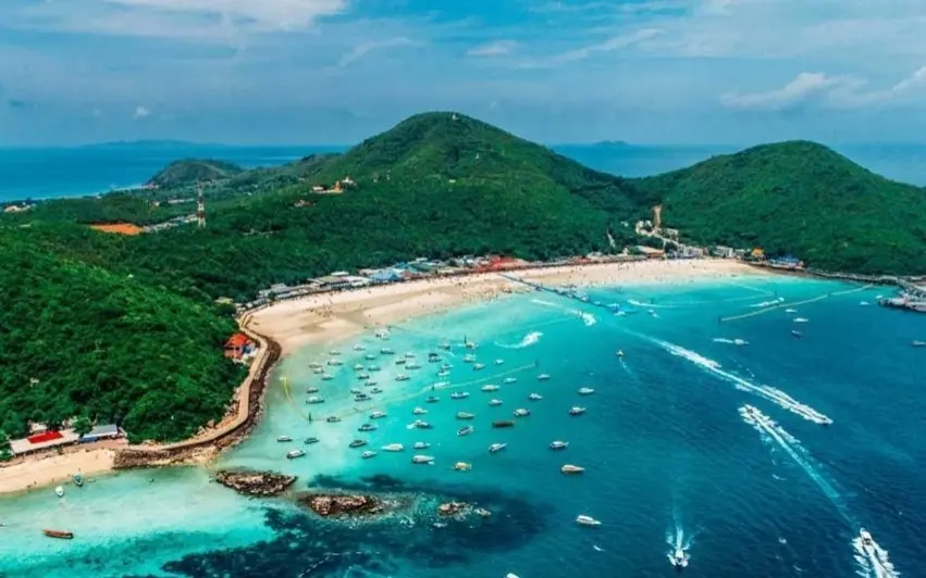 Unheimlicher fund auf urlaubsinsel japaner tot hinter strand entdeckt polizei steht vor einem a9d93d86