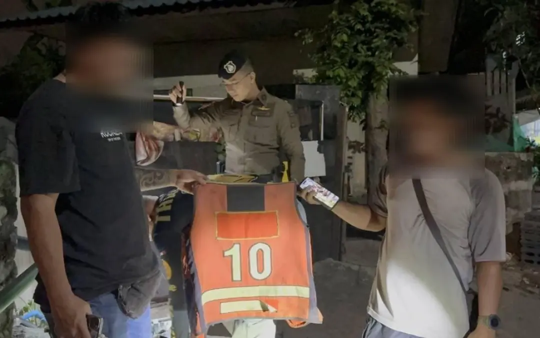 Verhaftung in pattaya serien motorraddiebe gefasst und geheime werkstatt entdeckt zerlegte bikes d5b085ca