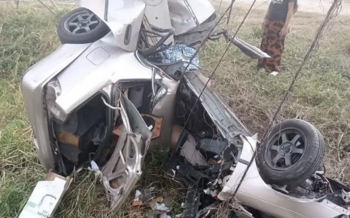 Verkehrsunfall in cha am 59 jaehriger stirbt bei aufprall gegen strommast 53d4a1fa