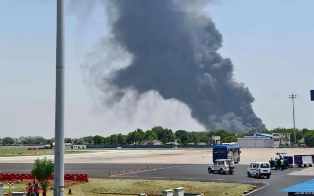 EILMELDUNG: Flugzeugabsturz in Indien – Was geschah wirklich (Video)