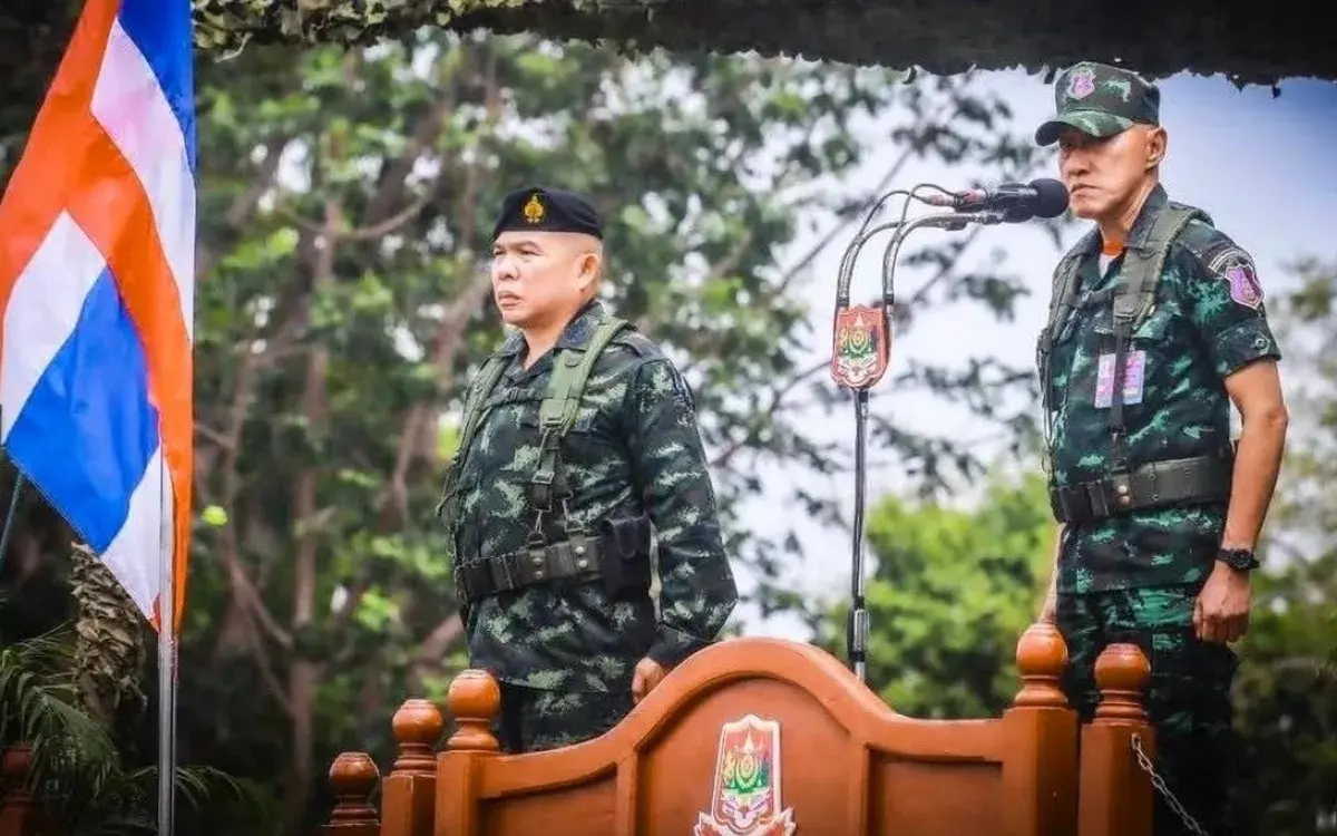 Grenzkrise thailand zeigt muskeln 3f61fdd6