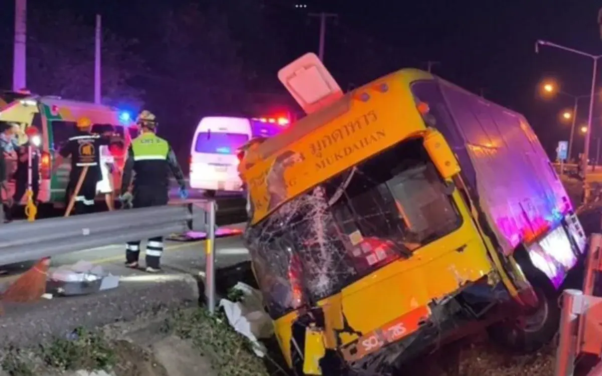 Tödlicher Sekundenschlaf: Busfahrer nickt ein – 2 Tote!