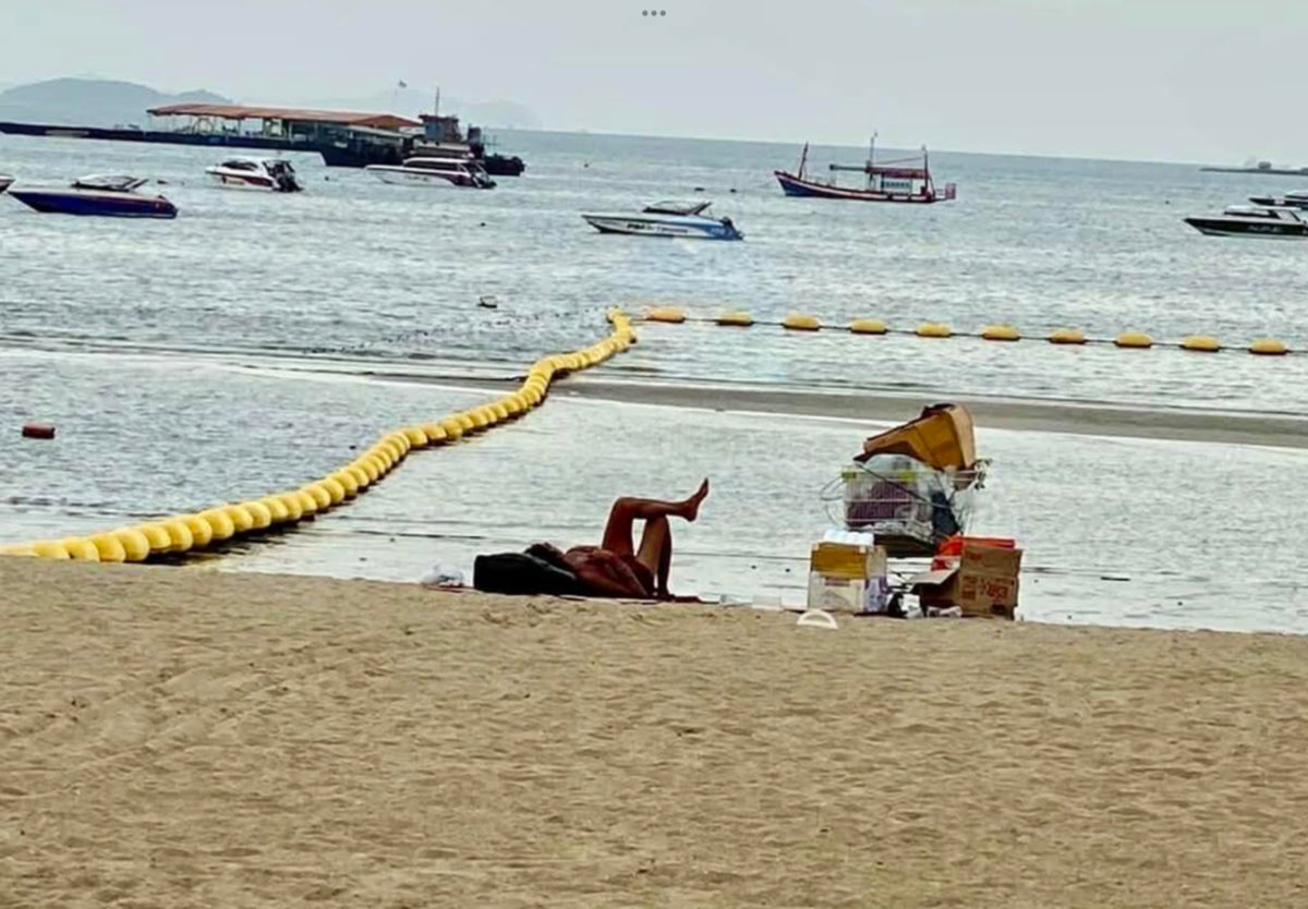 Iraner lebt mit Einkaufswagen am Strand – Jetzt kommt die Quittung