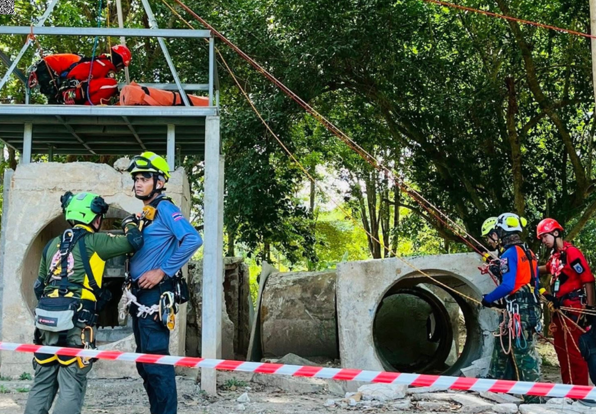 Thailands Militär trainiert in Chonburi für Katastrophenfälle