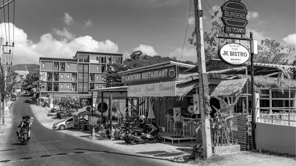 Polizei ermittelt: Drogen und Alkohol neben totem Australier