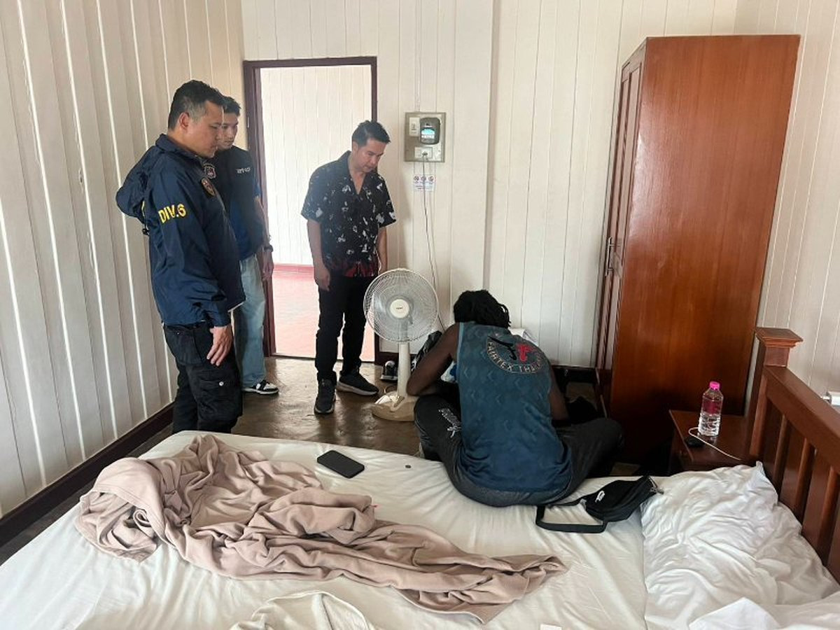 Brite klaut iPhone – und fliegt nach zwei Jahren Overstay auf