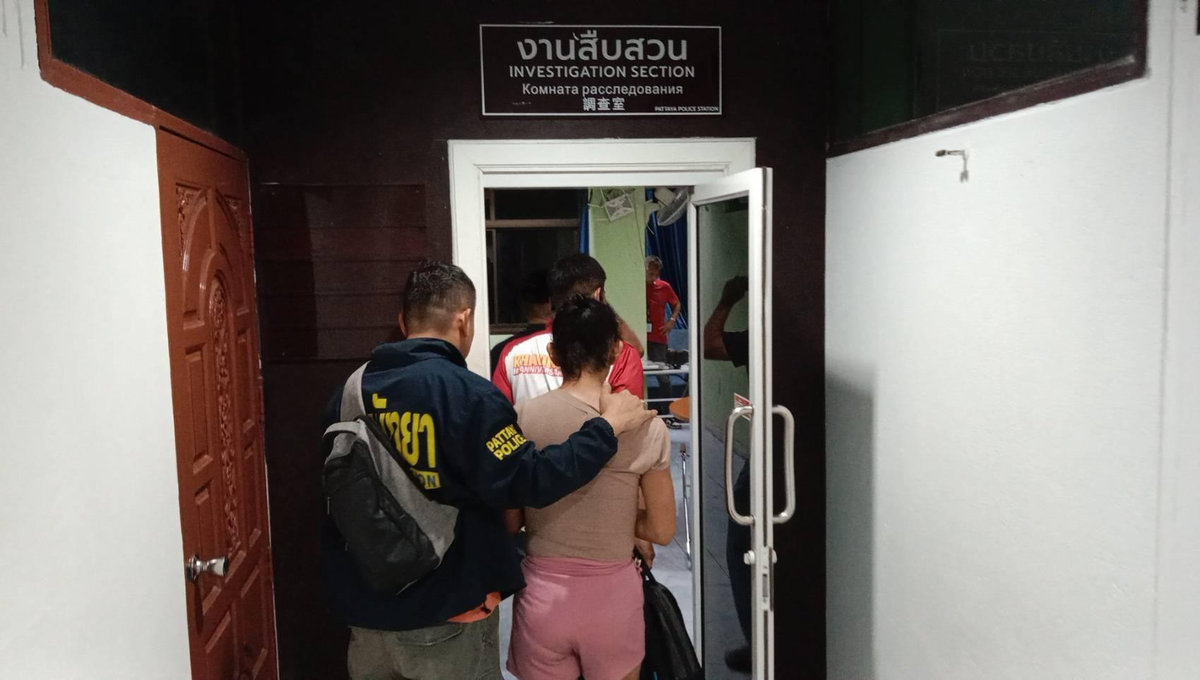 Verkleidet und skrupellos: Diebin raubt betrunkenen Russen aus