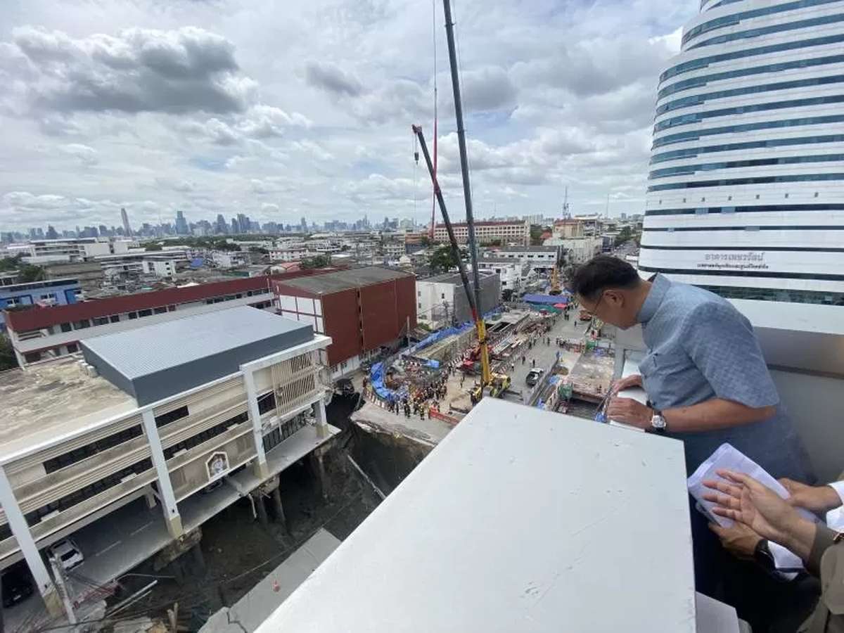 Bangkok: Senkloch-Krankenhaus öffnet wieder