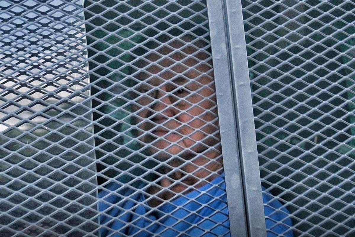 Thaksin: Fristverlängerung für Majestätsverfahren Darf Thaksin in Haft außerhalb Gefängnis?