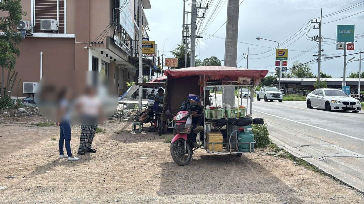 Exhibitionist belästigt Hähnchenverkäuferin