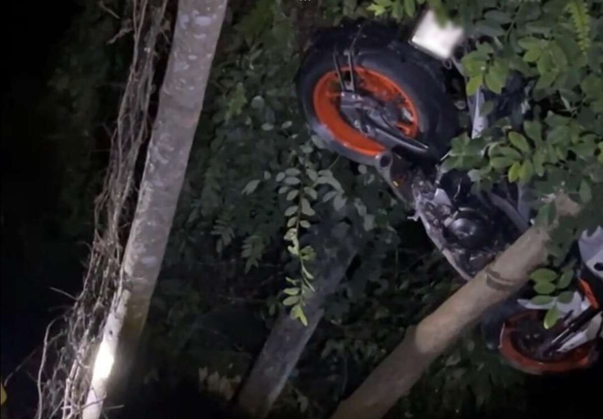 Motorradunfall: Ausländer stßrzt in Abgrund