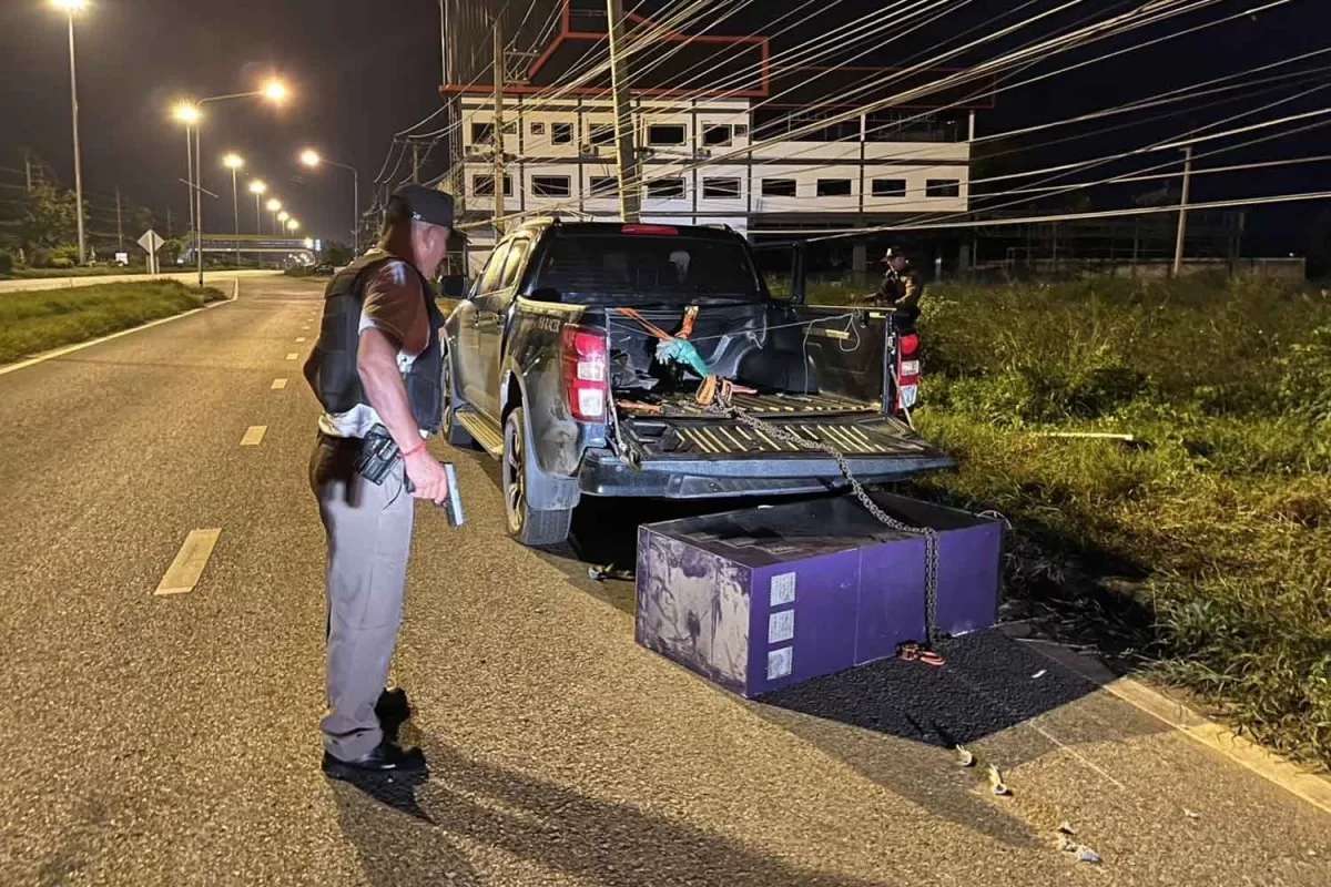 Niederländer klaut Geldautomaten