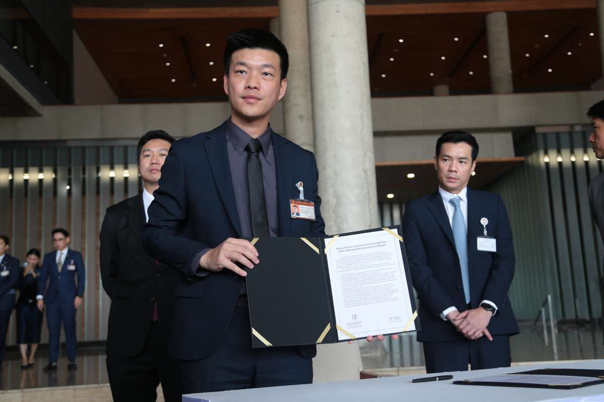 Thailands Politdrama: Neuordnung entfacht Kritik