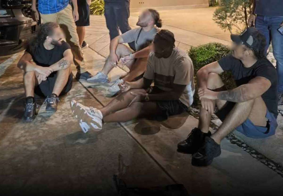 UPDATE: Vier Briten nach Raub in Haft