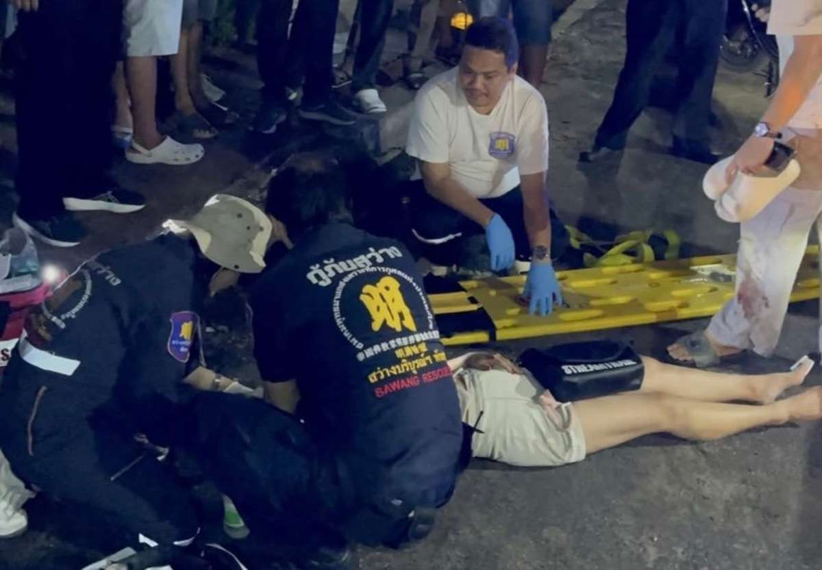 VIDEO: Indische Touristen fliehen von Unfallstelle