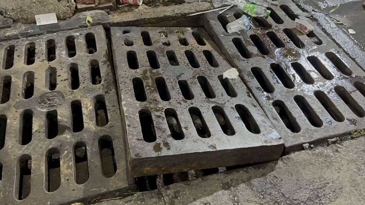 âAlbtraum im Urlaubâ â Deutscher Tourist stĂŒrzt in Gully!