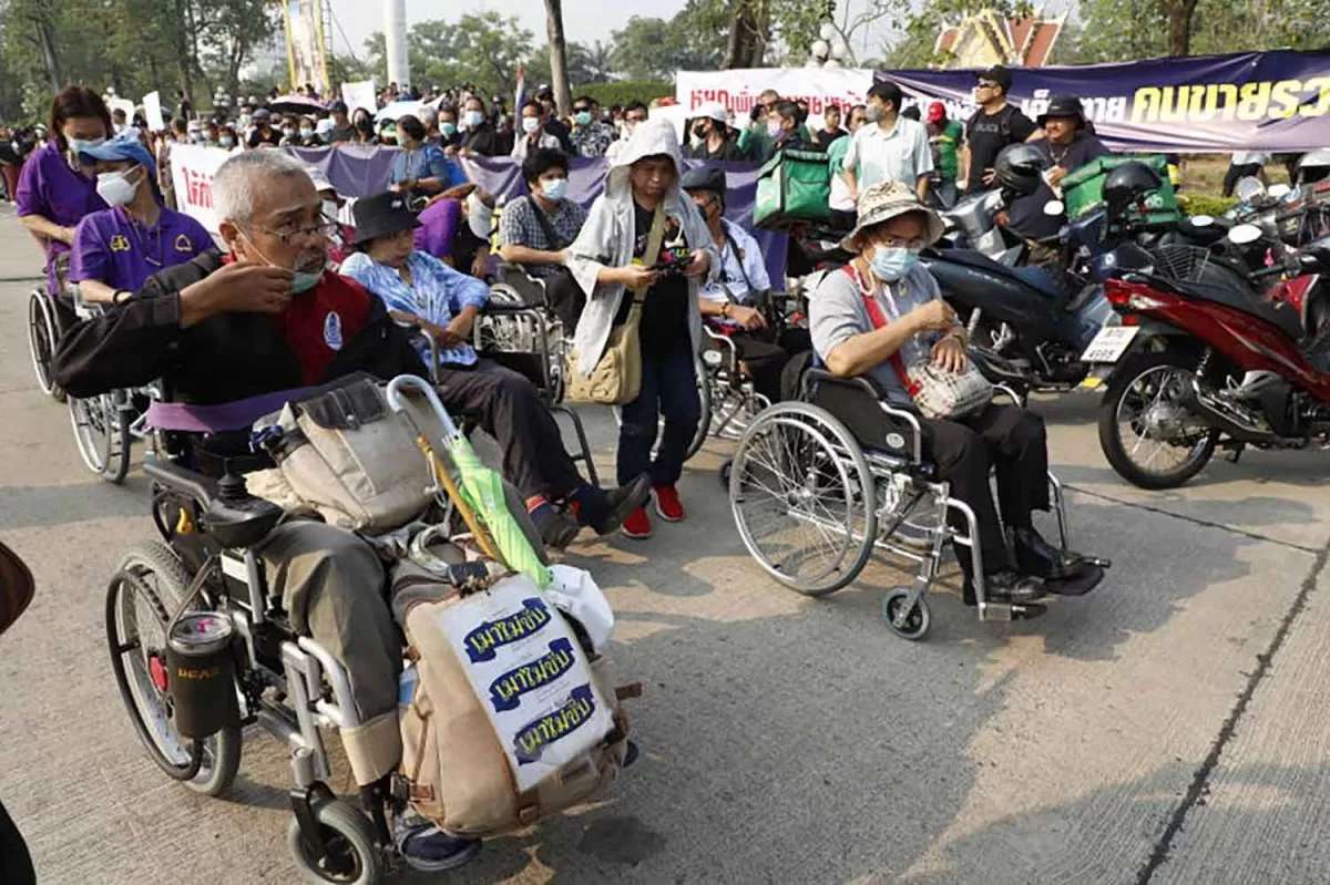 Alkohol-Streit in Thailand - Ärzte warnen vor 4-Uhr-Regel!