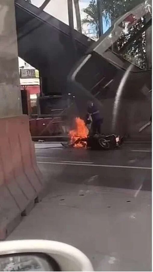 An BTS-Station: Mann setzt sich selbst in Brand