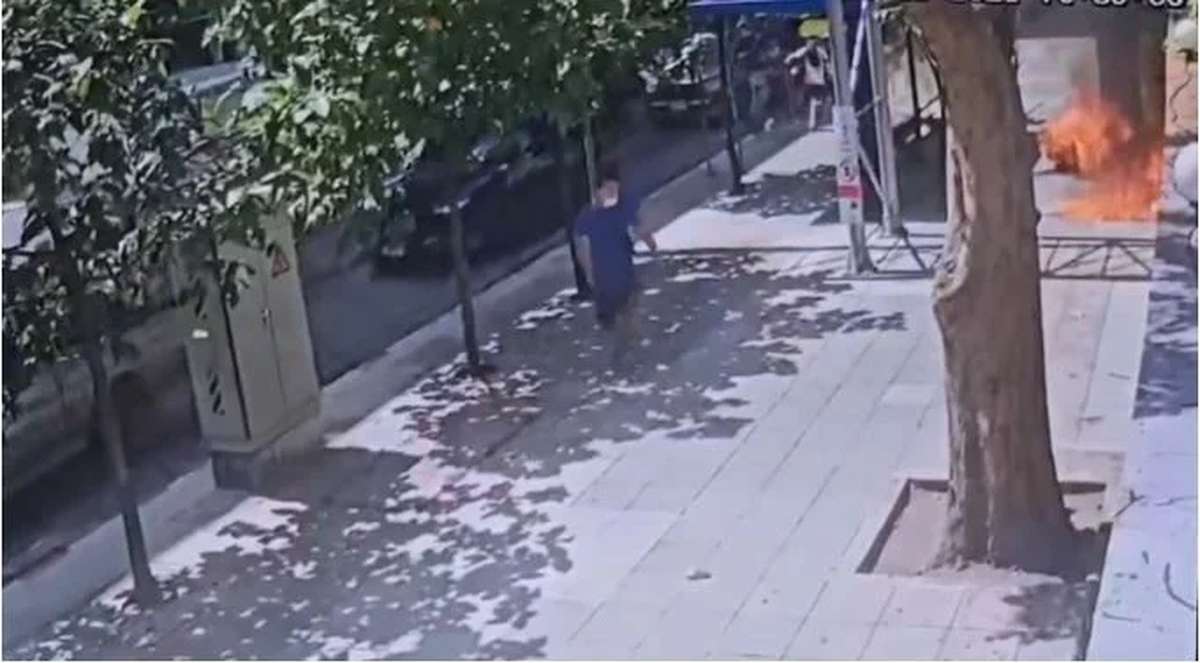 An BTS-Station: Mann setzt sich selbst in Brand