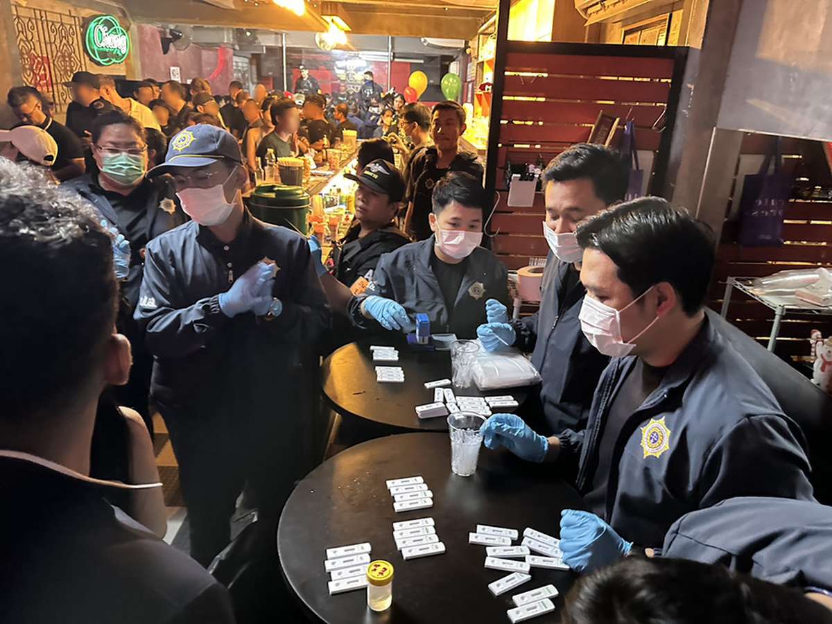 Bangkok: Razzia in illegalem Nachtclub