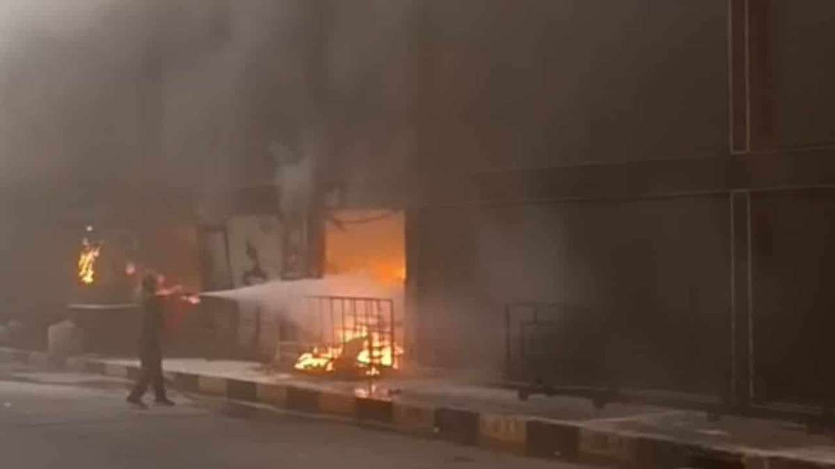 Bangkok-Restaurant brennt lichterloh (Video)