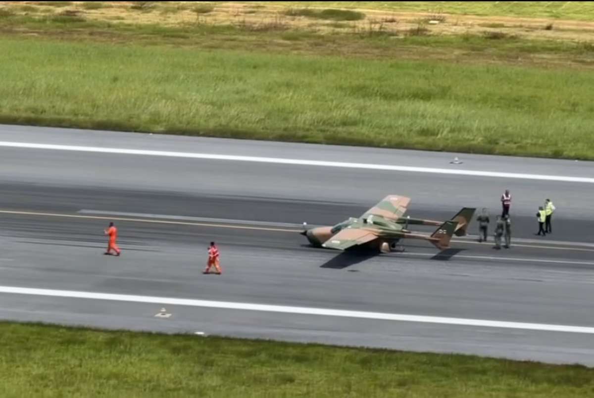 EILMELDUNG: Phuket Airport stoppt Flugbetrieb (Video)