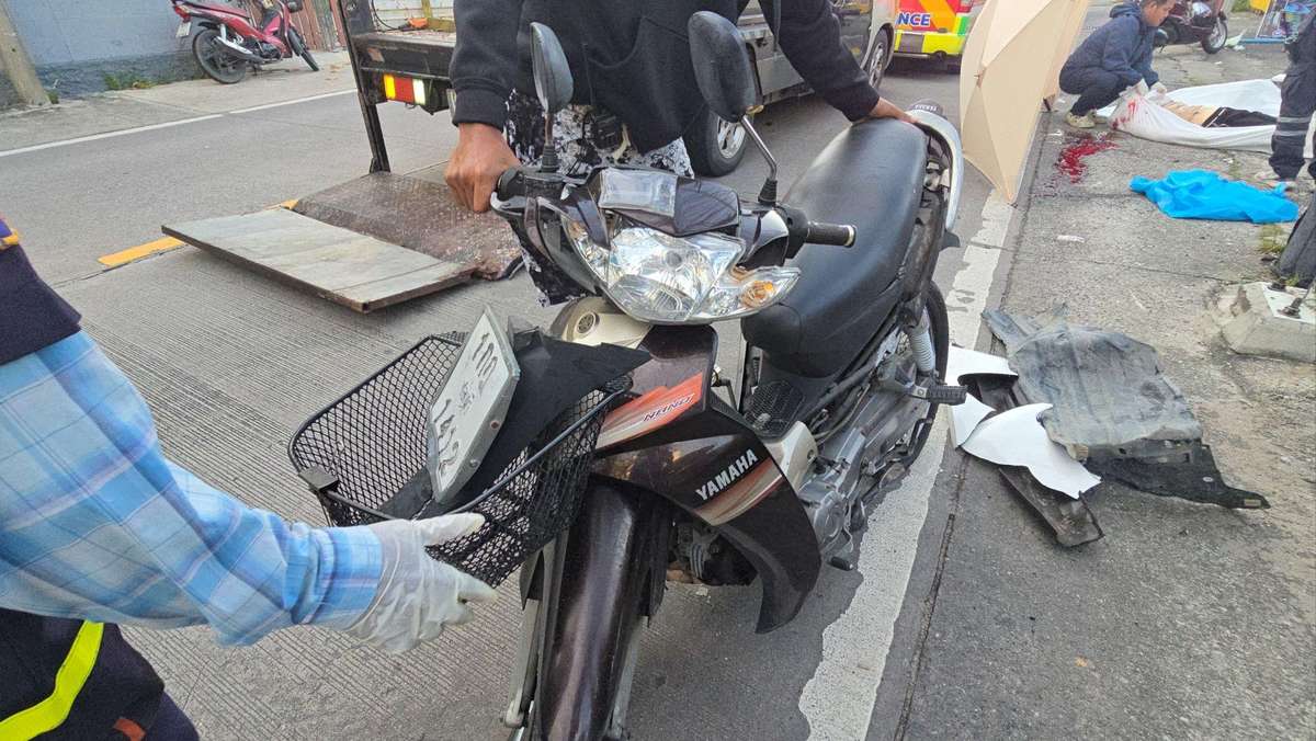 Fahrer flieht – hält nur zum urinieren an!