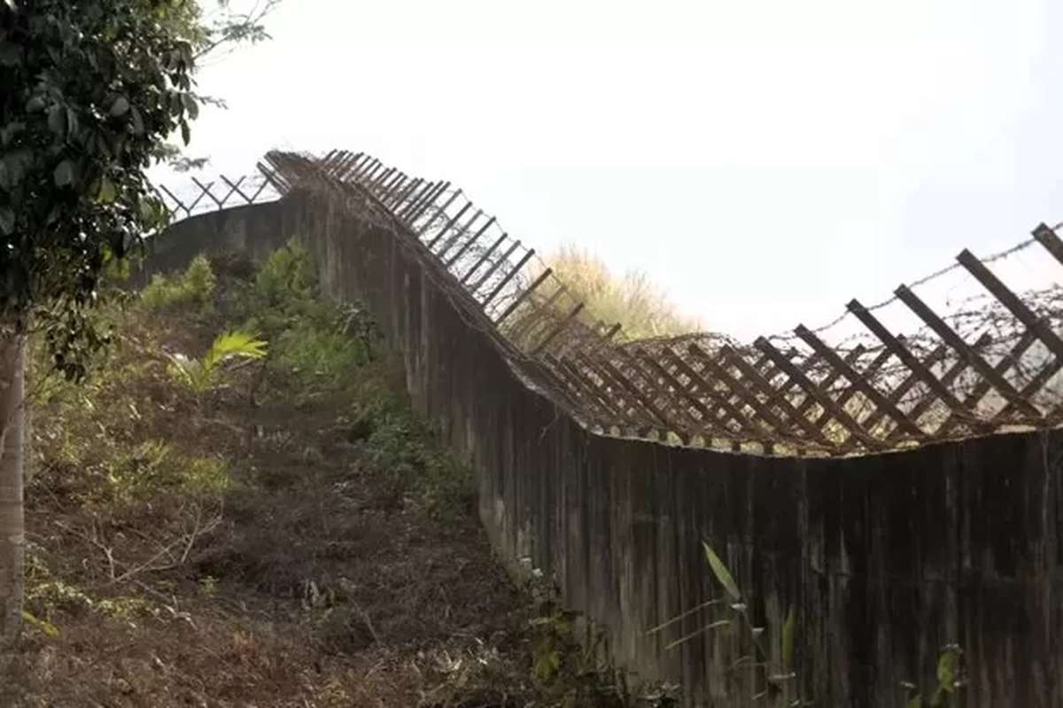 „Mega-Mauer an der Grenze!“ – Malaysia baut 50km-Wall zu Thailand