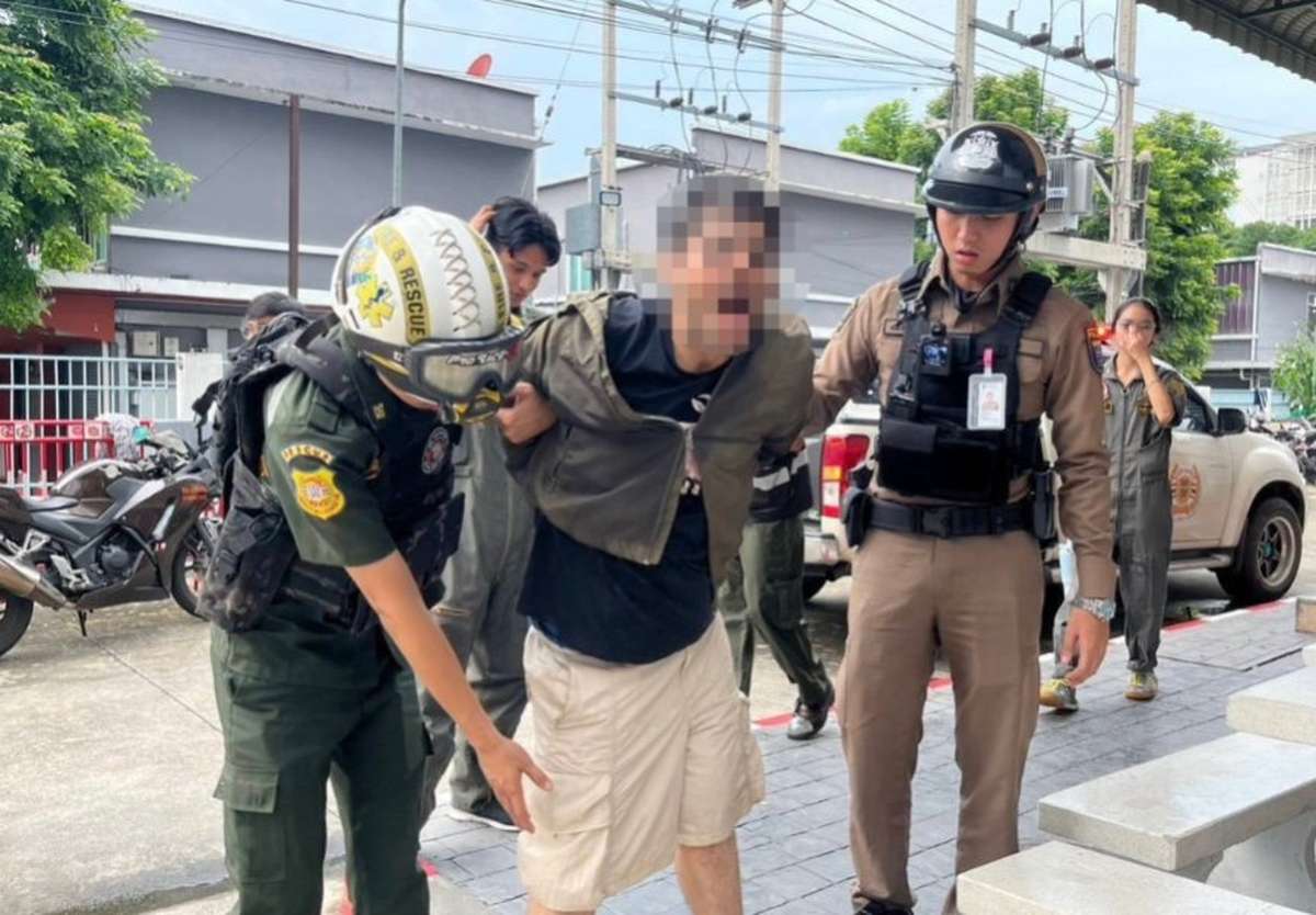 Panik in Siam Square! Nur Ausländer mit Spielzeugpistole