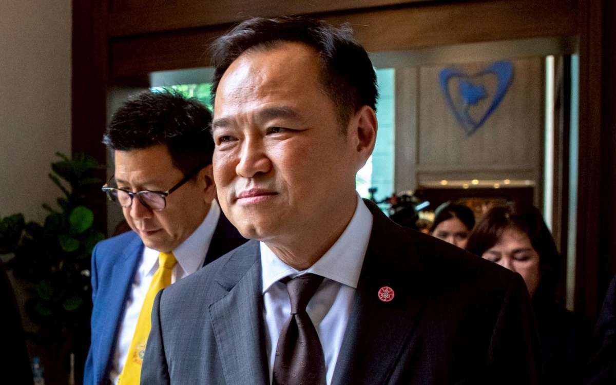 Polit-Drama in Bangkok: Sprengt Anutin das Parlament?