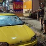 Psychisch Gestörter zerstört Autos in Chiang Mai