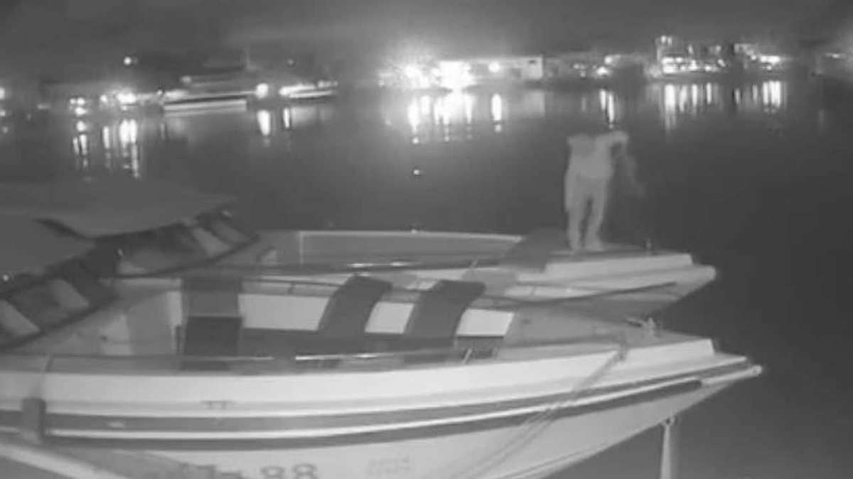 Speedboat in Phuket gestohlen - Am Nai Yang Beach gefunden