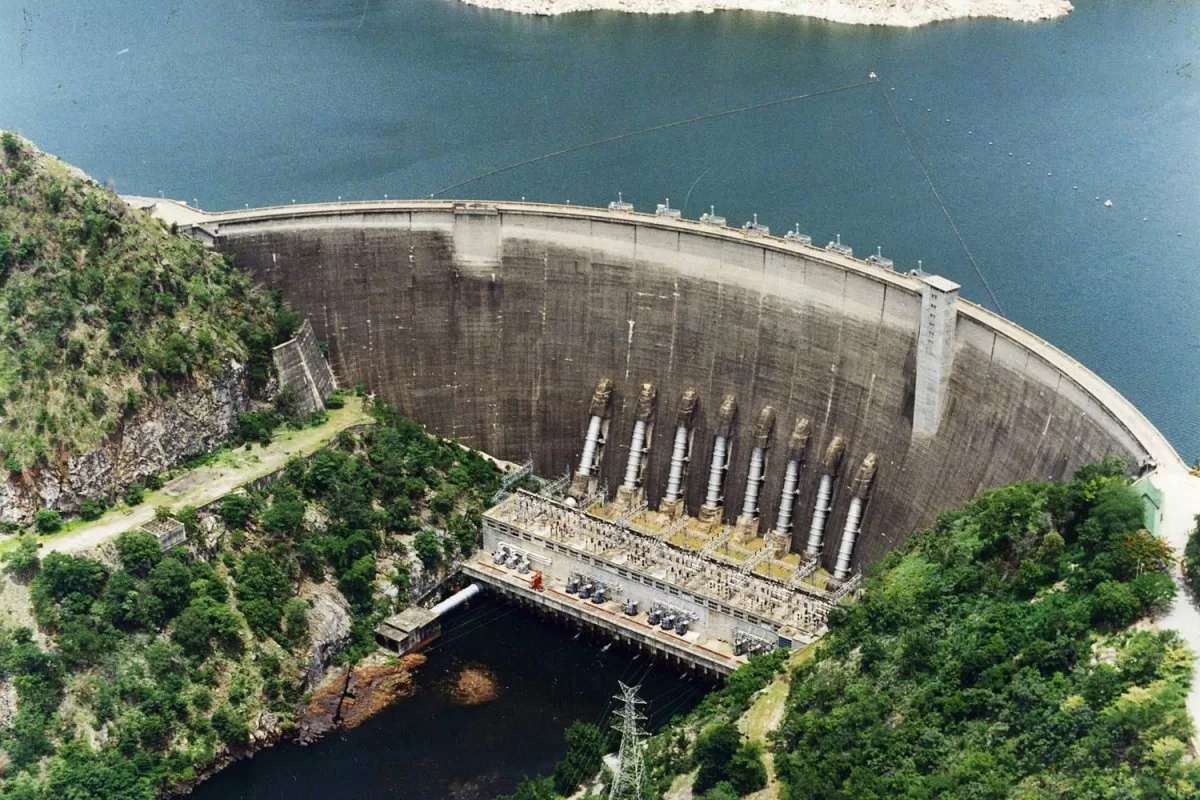 Staudämme fast voll
