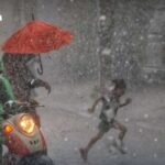 Vor "Wintereinbruch": Starker Regen in Thailand (Video) Vor "Wintereinbruch": Starker Regen in Thailand (Video)