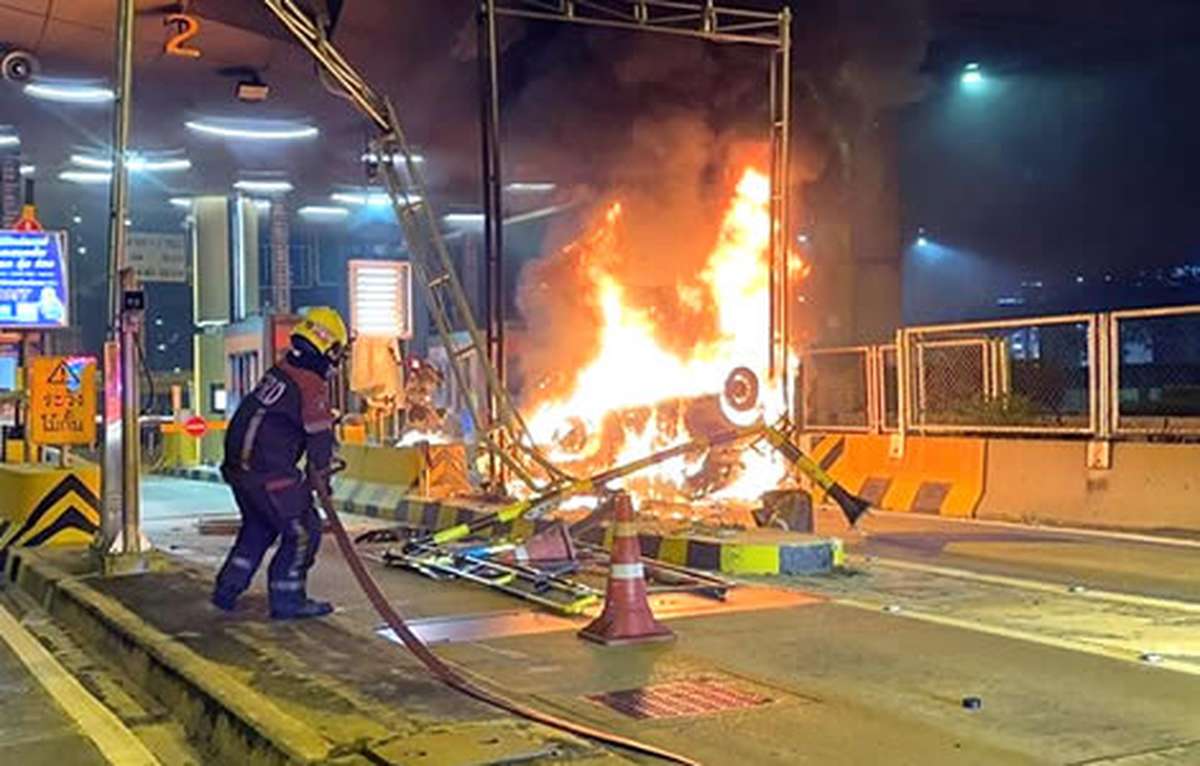 Am Steuer eingeschlafen – Auto explodiert!