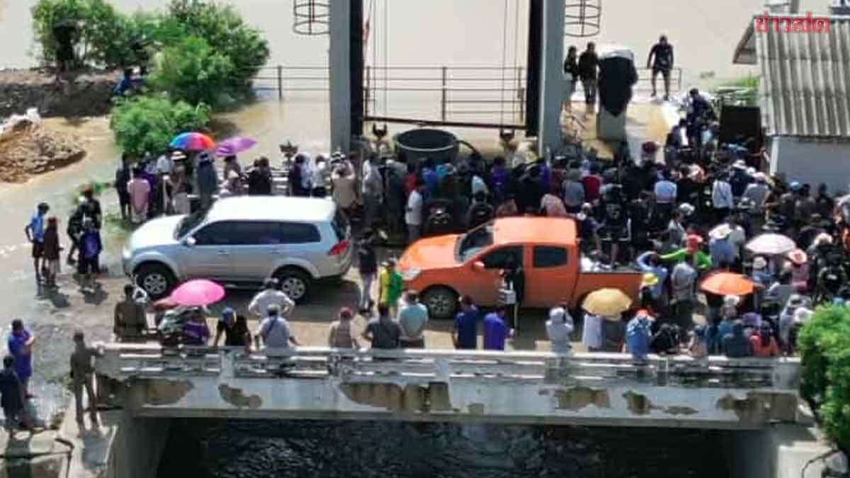 Autos stecken fest – Straßen gesperrt