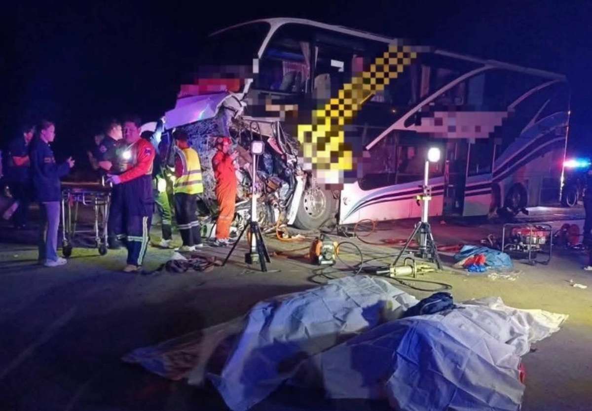 Busunfall in Khon Kaen – Zwei Tote, 30 Verletzte (Video)