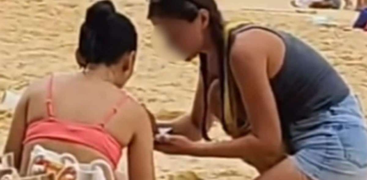 Illegal! Ausländerin verkauft Touren am Strand (Video)