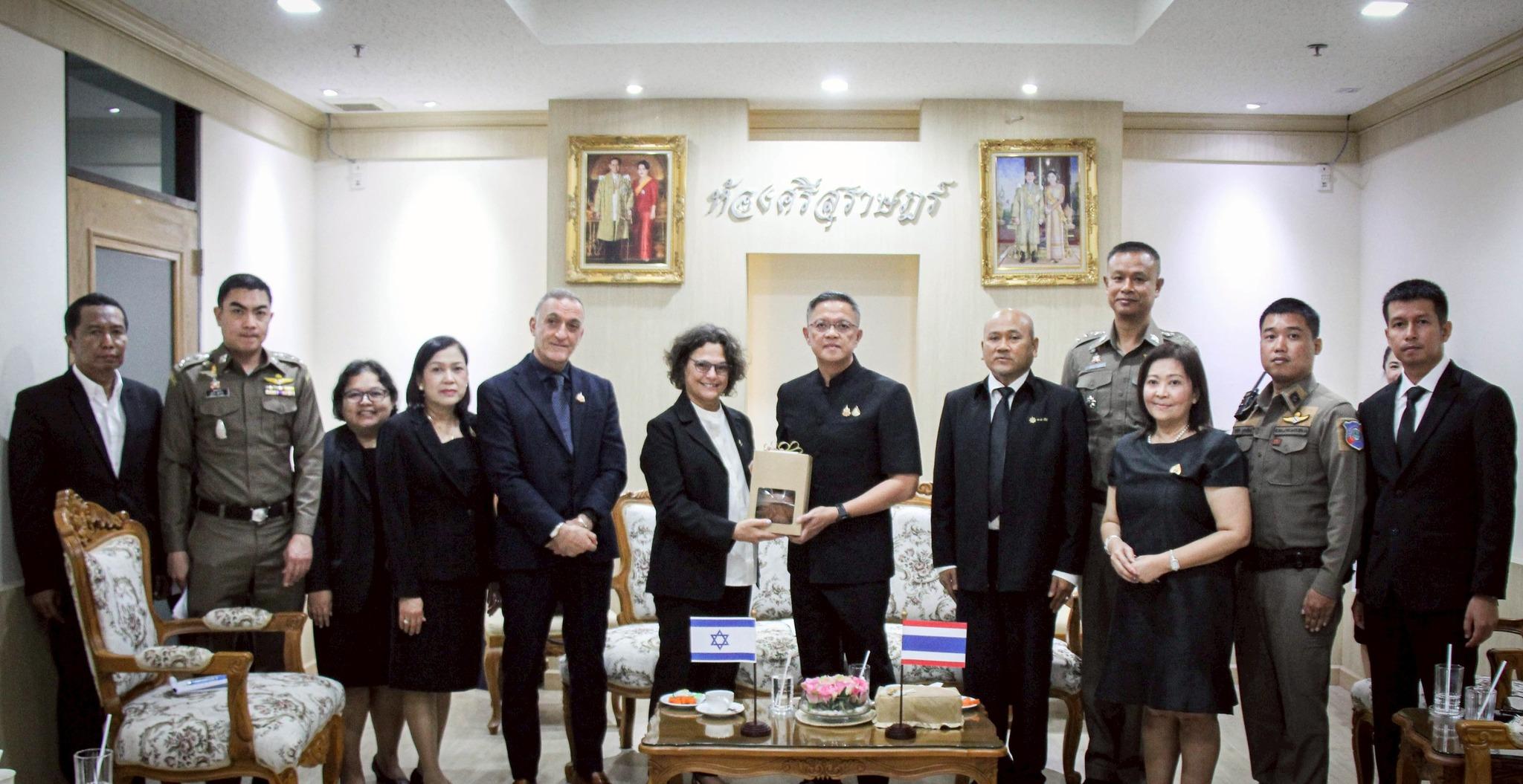 Inseln im Streit: Israelis im Fokus