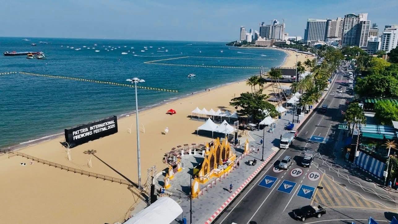 Pattaya: Feuerwerk und Staus