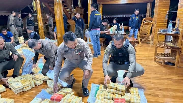 Polizei stellt über drei Millionen Meth-Tabletten sicher