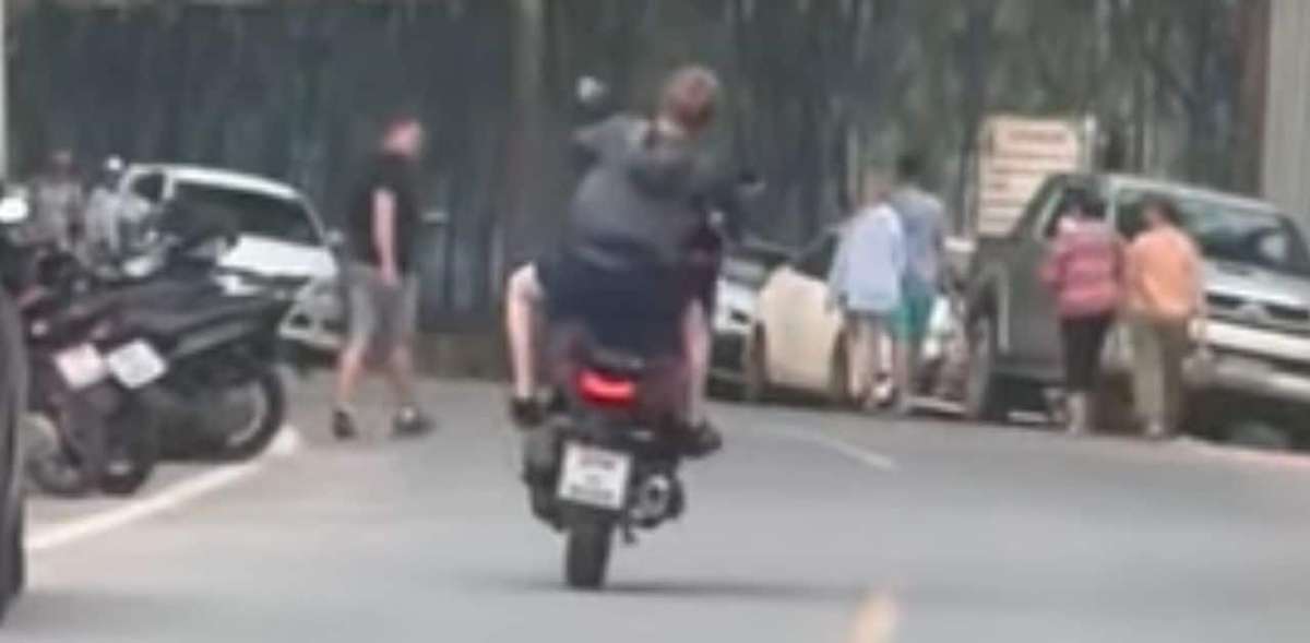 Polizei stoppt Ausländer nach Stuntfahrt