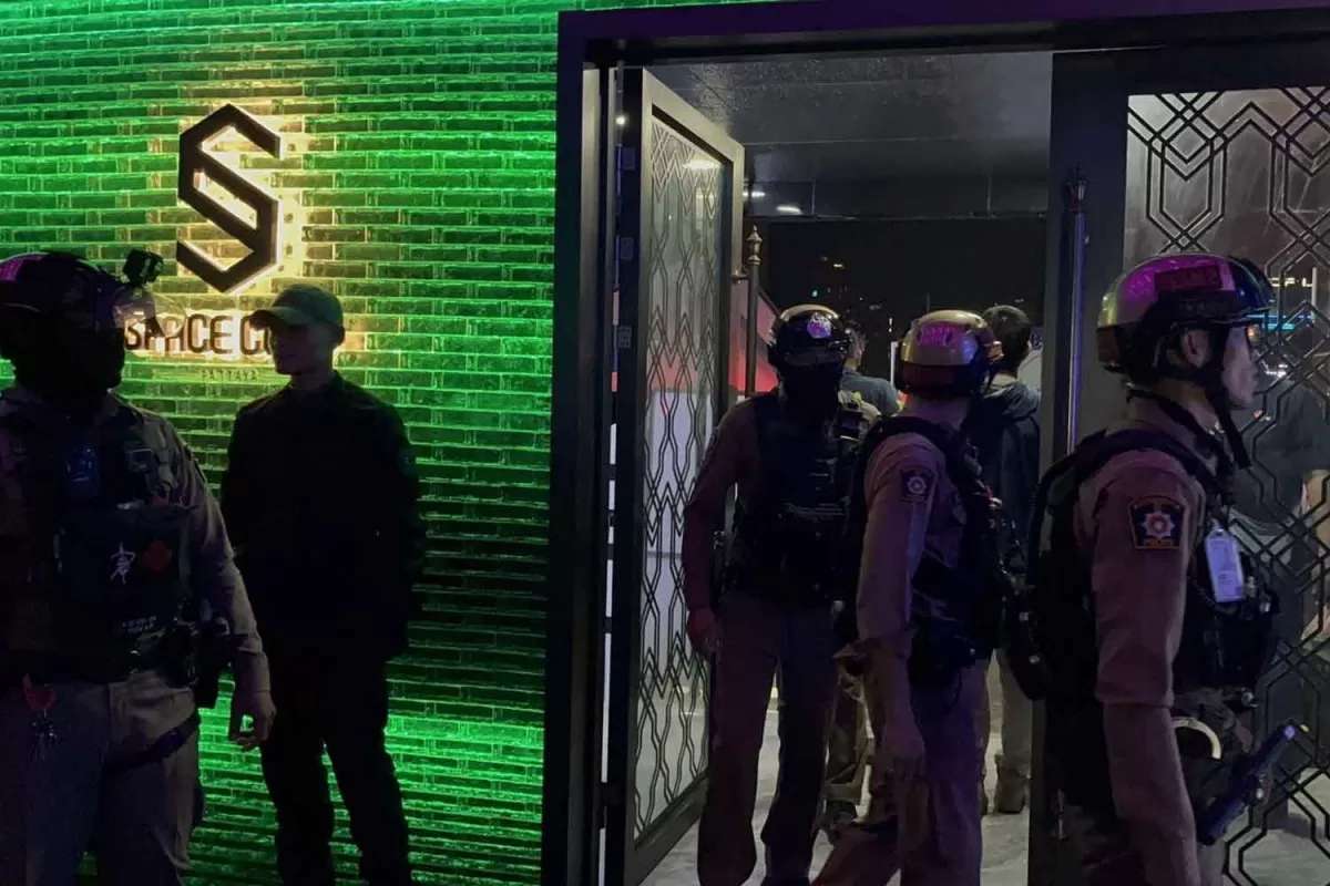 Razzia trifft Club voller Ausländer