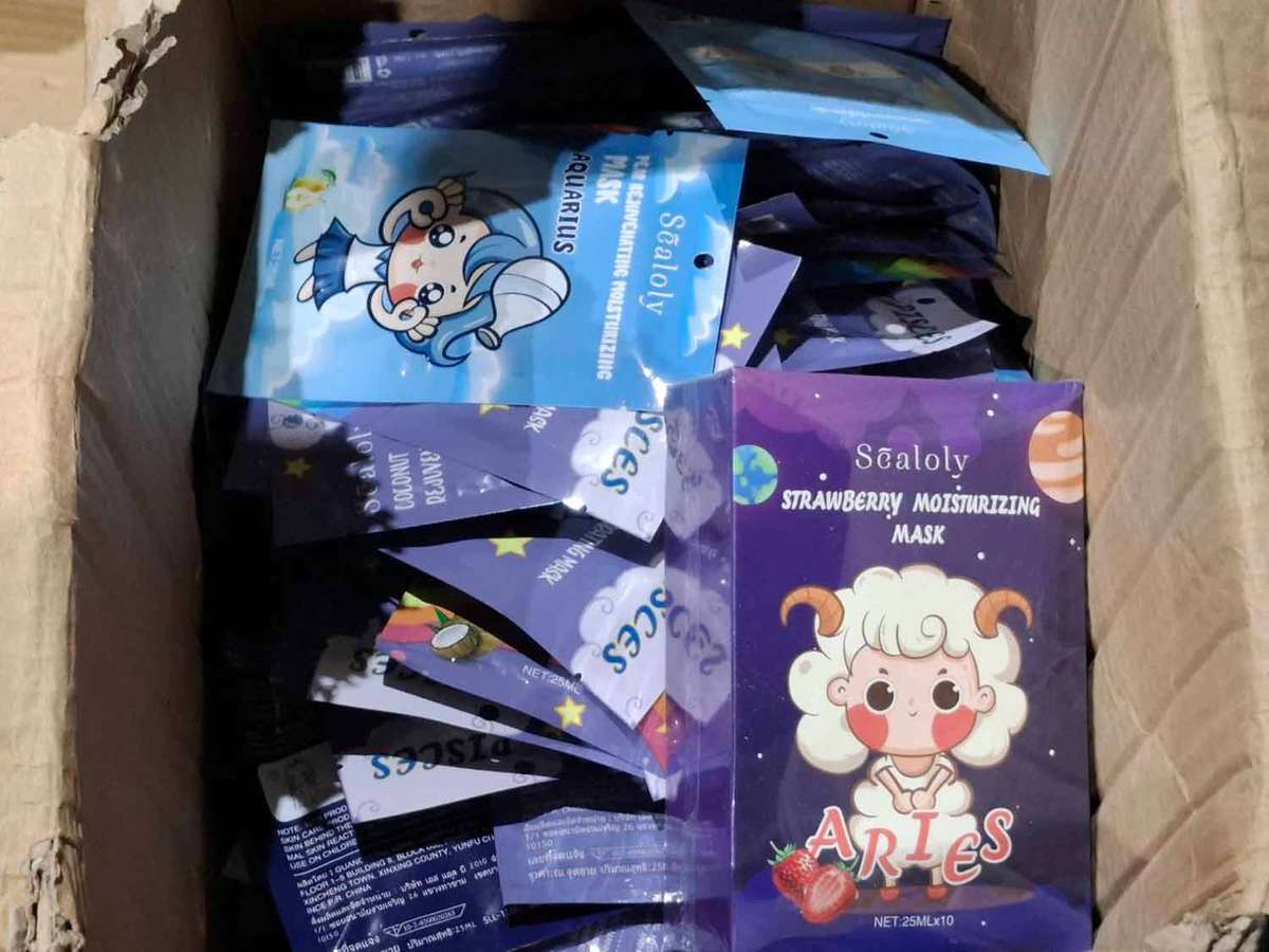 Tausende Pakete verschickt - Alles nur Schrott!