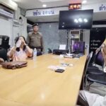 Tuk-Tuk-Fahrer klaut Touristen Tasche – Verhaftet (Video)