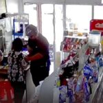 Wegen Torte - Oma überfallen Wegen Torte - Oma überfallen