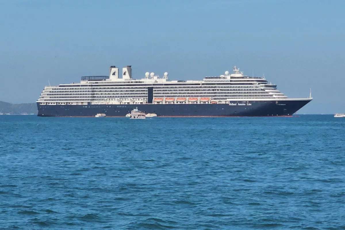 2.600 Kreuzfahrtgäste stürmen Pattaya