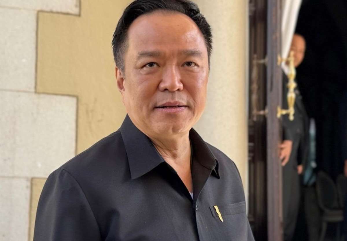 Anutin droht Airlines mit Lizenzentzug